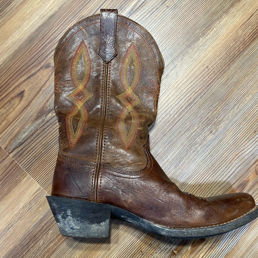 Ariat Western Boots - Picture 2 of 12